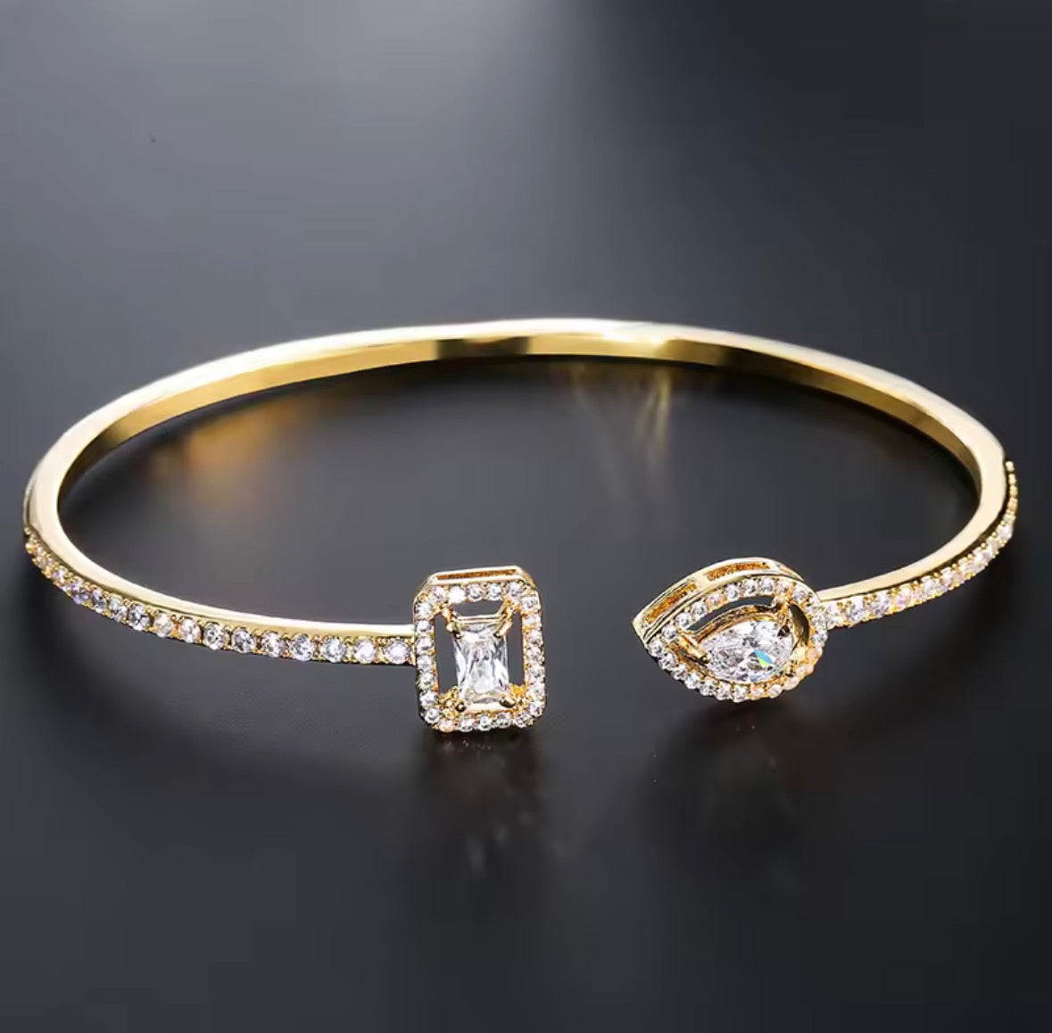 GOUDEN ARMBAND