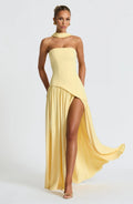 Mia – Sculptural Dress